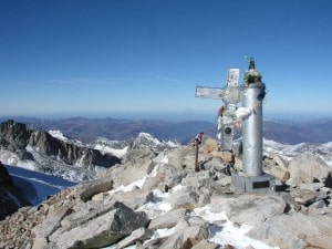 Aneto ascensión invernal drone