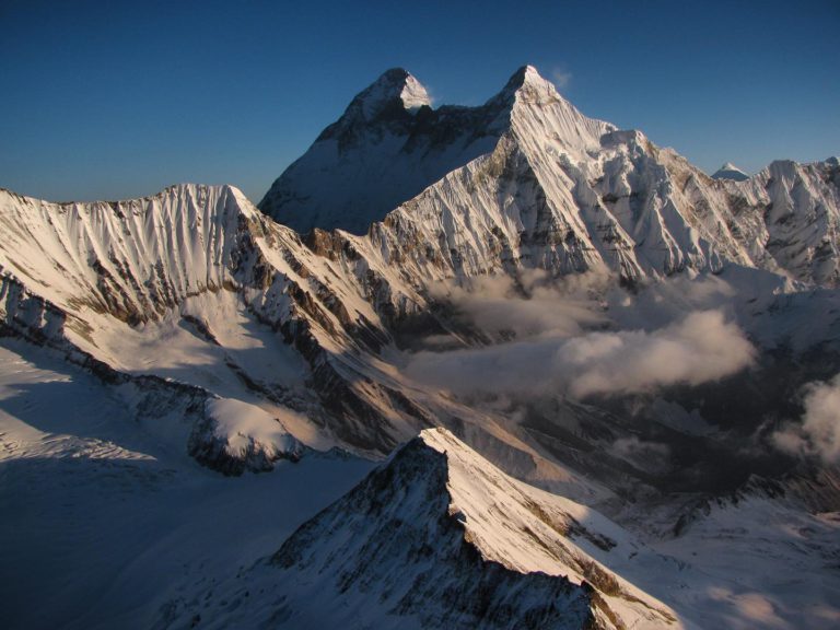 Nanda Devi Este