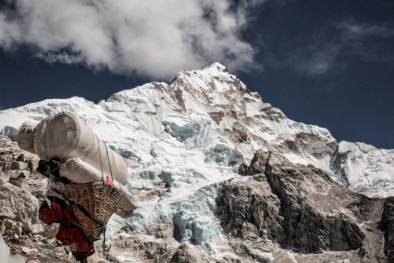 Asociación de Montañismo de Nepal campaña limpieza Everest