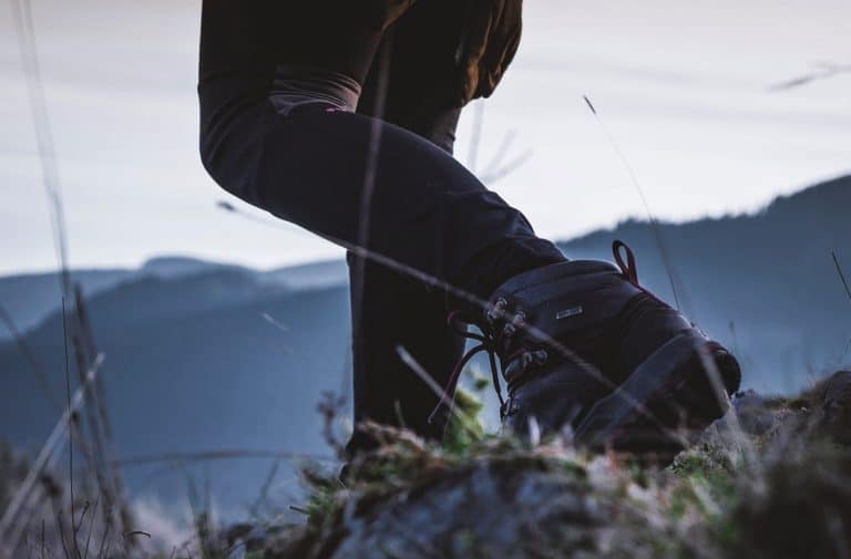 bota de montaña zapatillas rutas senderismo