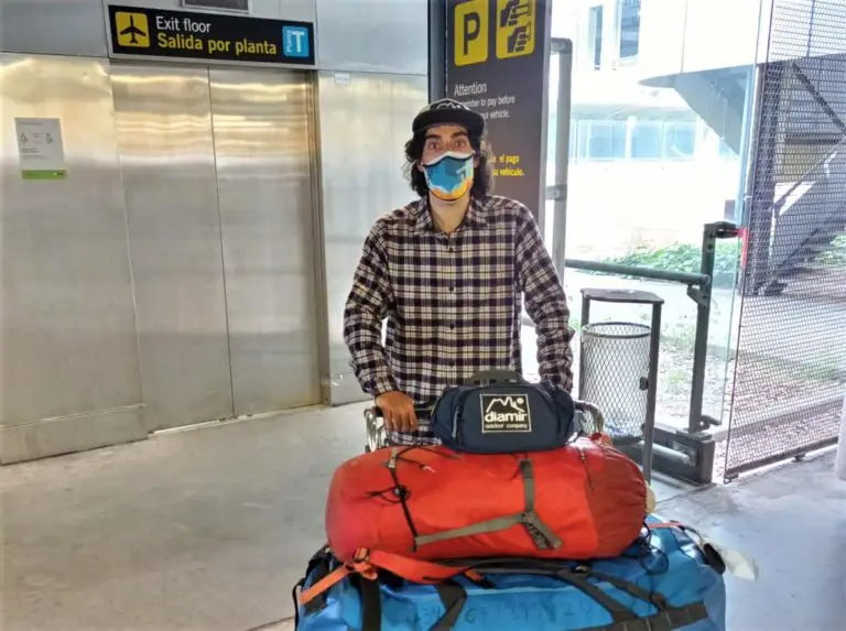 Jonatan García Los alpinistas españoles atrapados en Nepal llegan a Madrid