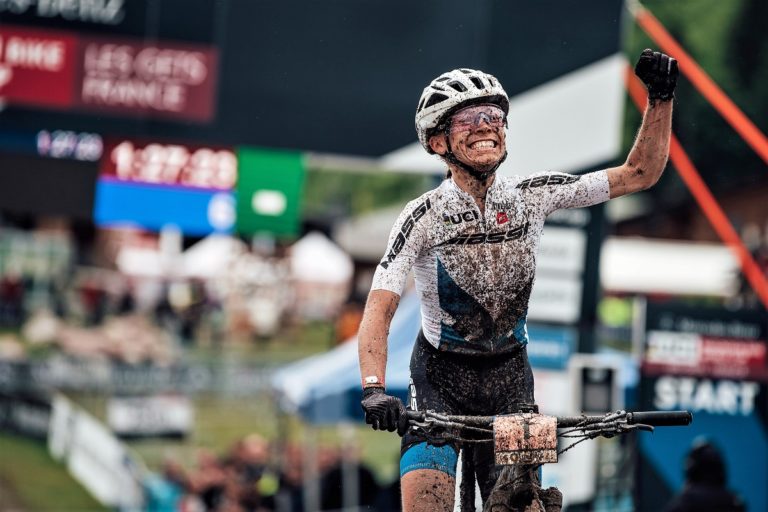 Loana Lecomte Copa del Mundo XCO Les Gets