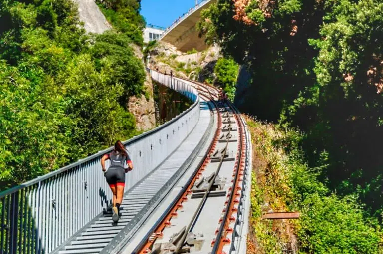 Vertical Montserrat