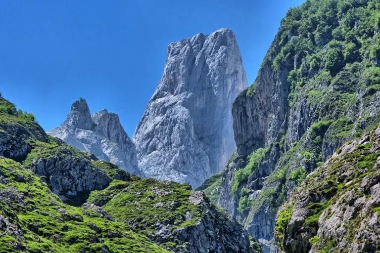 Bulnes Canal de Estorez